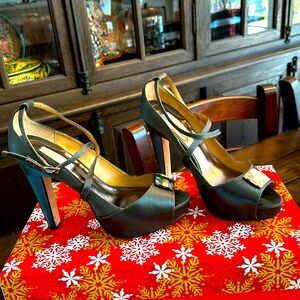 Badgley Mischka Satin Platform Heel